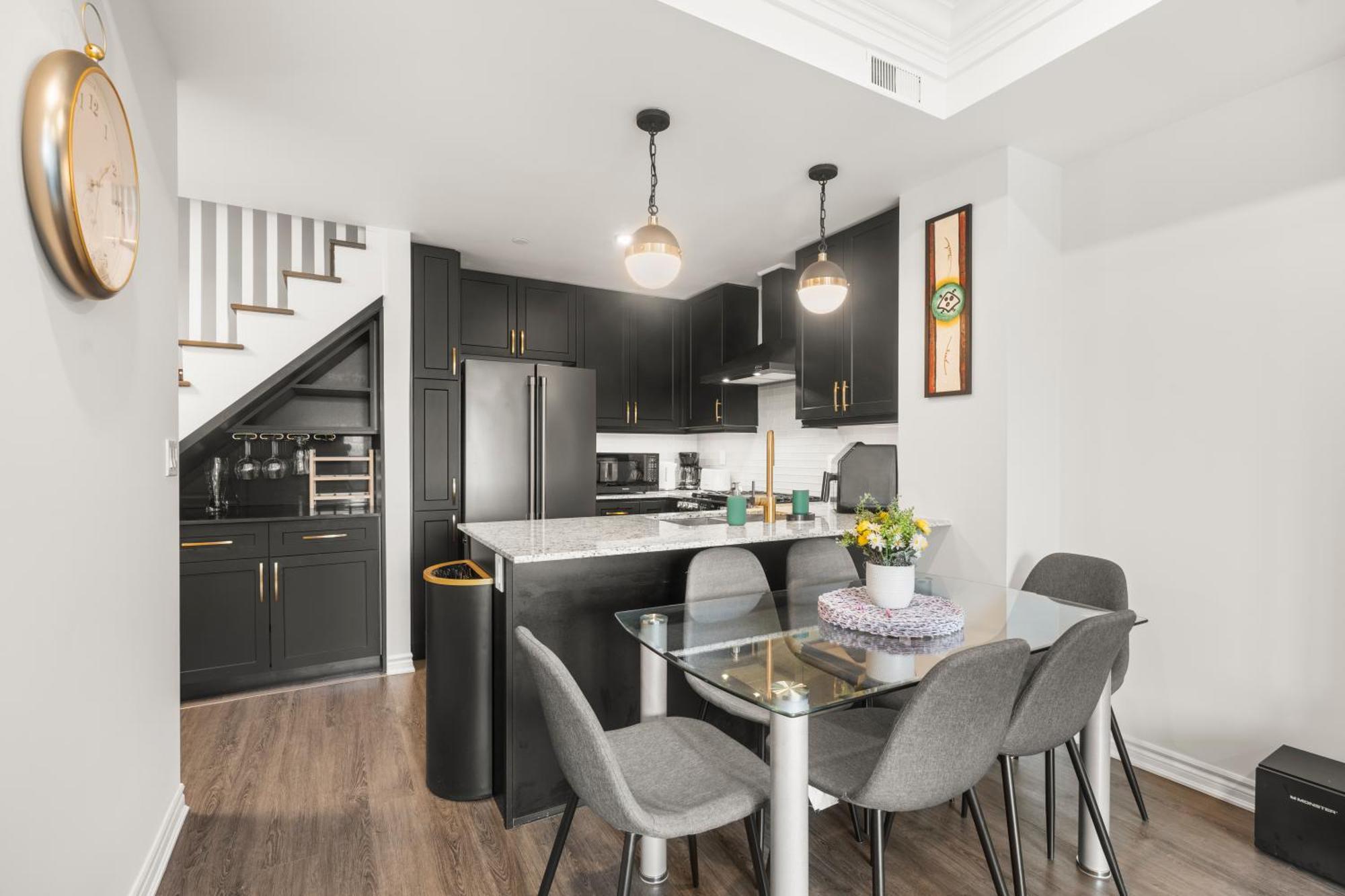 Globalstay Luxury Townhouse Minutes Away From Waterfront トロント エクステリア 写真